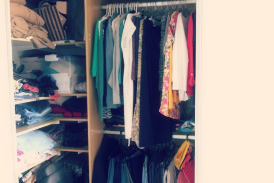 Leitora do blog transformou o guarda-roupa em closet